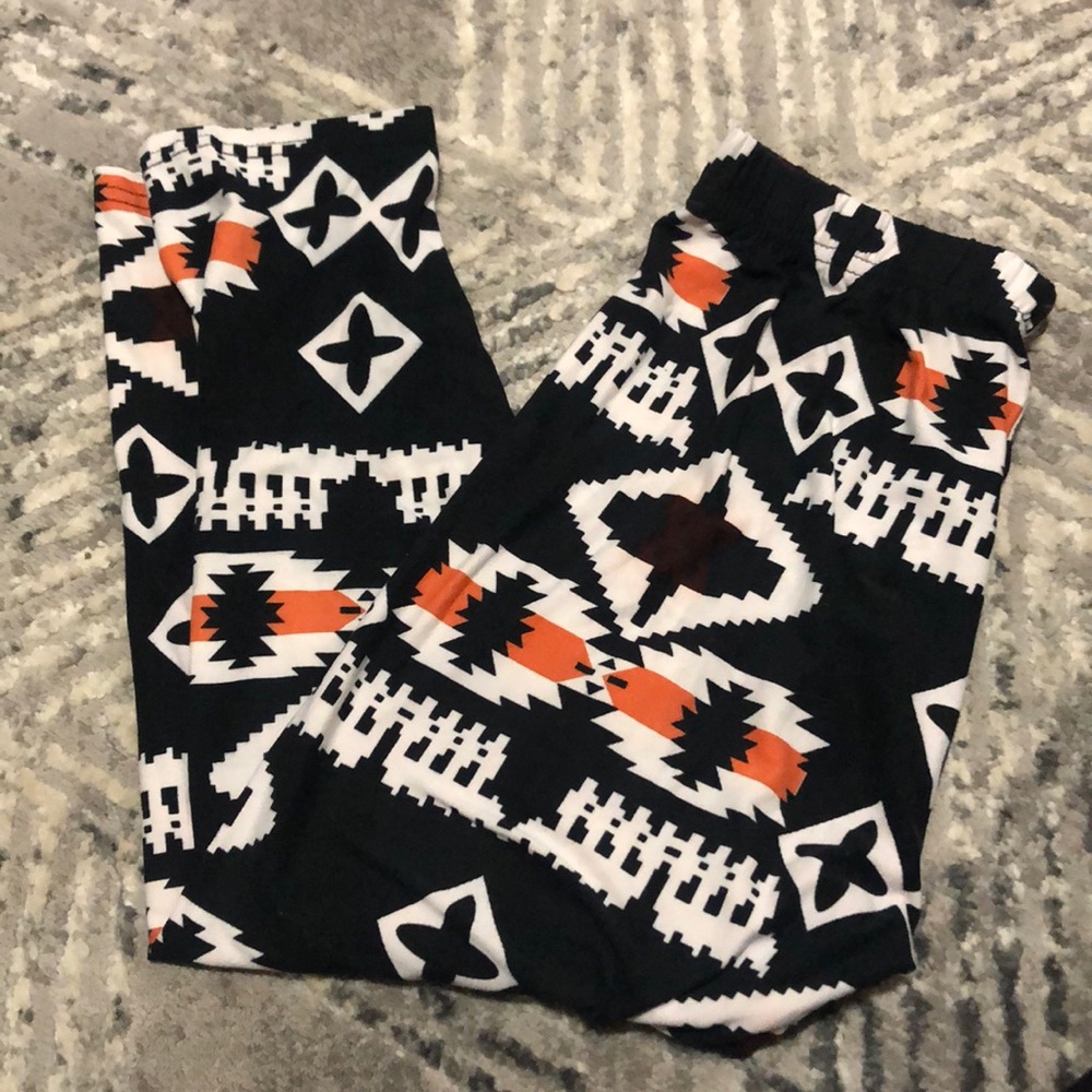 Patterned Capri Leggings